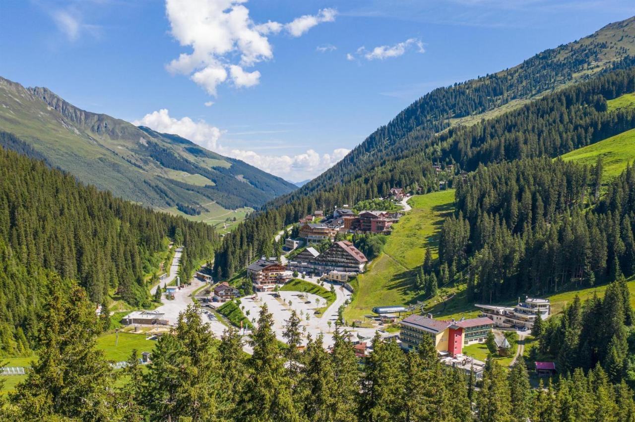Lodge Schoenfeld Schlitters Buitenkant foto
